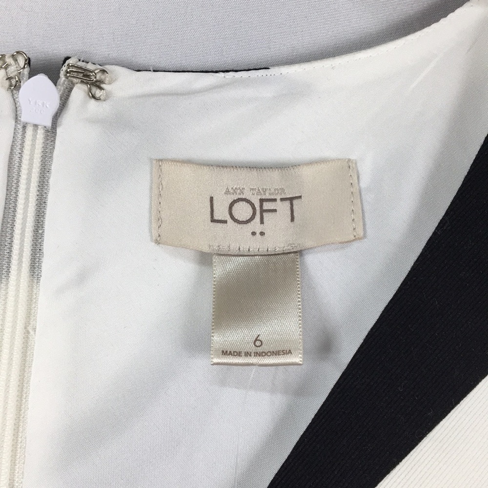 Ann Taylor Loft V-Neck Black and White Striped Chevron Dress Size 6 NEW With Tag - Picture 5 of 11